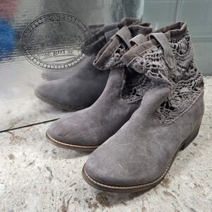 Zigi Girl Cole Gray Suede Leather Lace Ankle Boots‎ Booties Women's Size 7